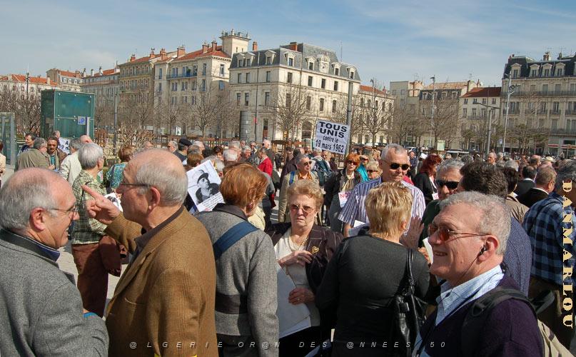 HC007 Foule2.jpg
